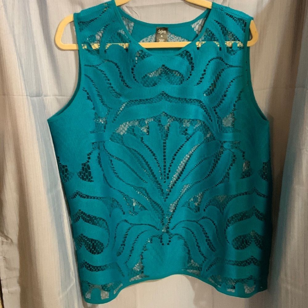 City Streets open beautiful open lace work woman’s top size XL